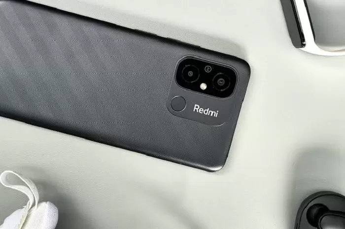 Ilustrasi: Redmi 12C dapat penyesuaian harga, jadi lebih ramah kantong. (Istimewa)