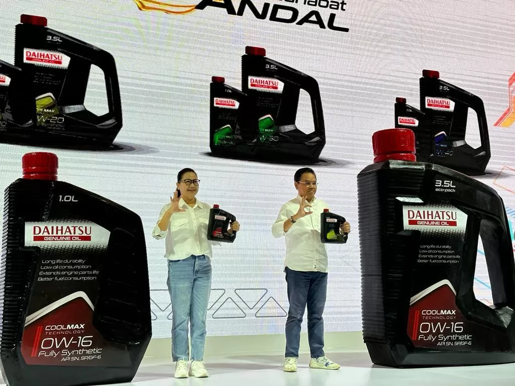 Peluncuran DGO kemasan baru di GIIAS 2023. (Rian Alfianto/JawaPos.com)