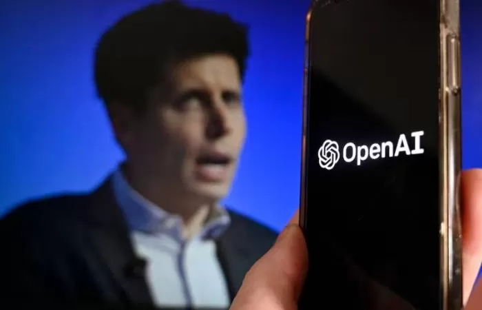 Sam Altman dipecat oleh perusahaan OpenAI pada hari Jumat (17/11). / sumber: thenationalnews.com