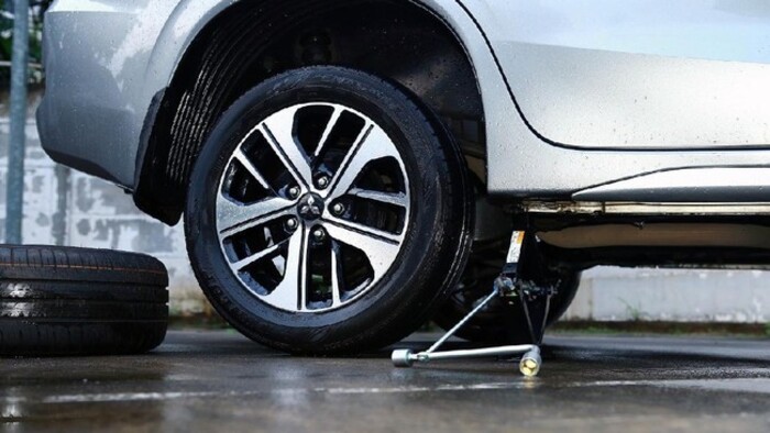 Ban Mobil