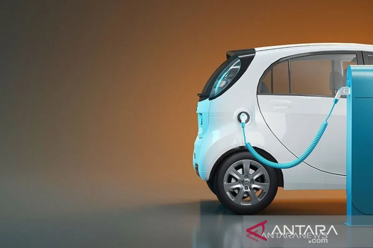 Ilustrasi - Pengisian daya baterai mobil listrik.(ANTARA/Shutterstock/pri.)