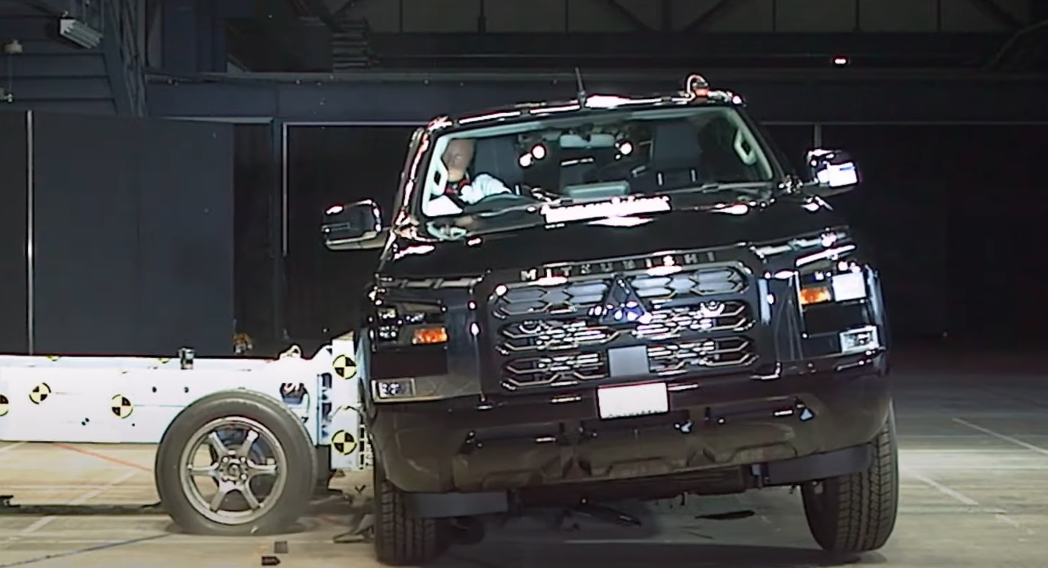 2024 Mitsubishi TRITON - Crash & Safety Tests