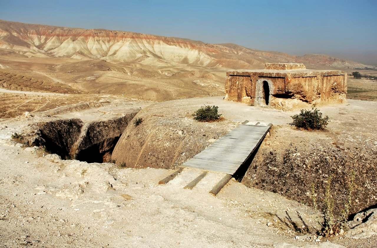Stupa Takht-e Rostam