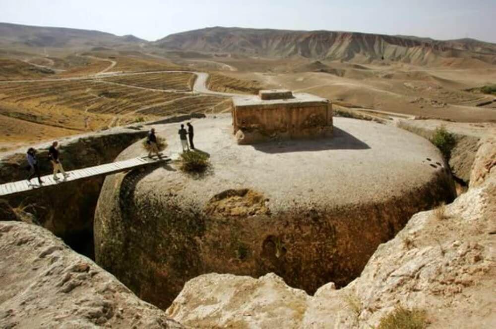 Stupa Takht-e Rostam