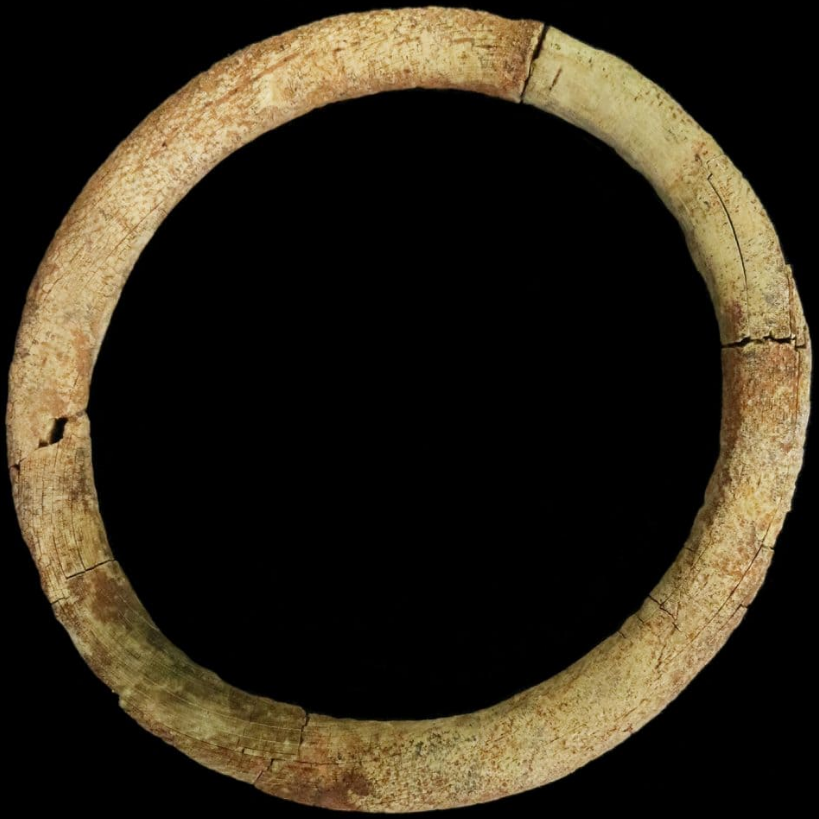 Cincin Gading Anglo-Saxon.