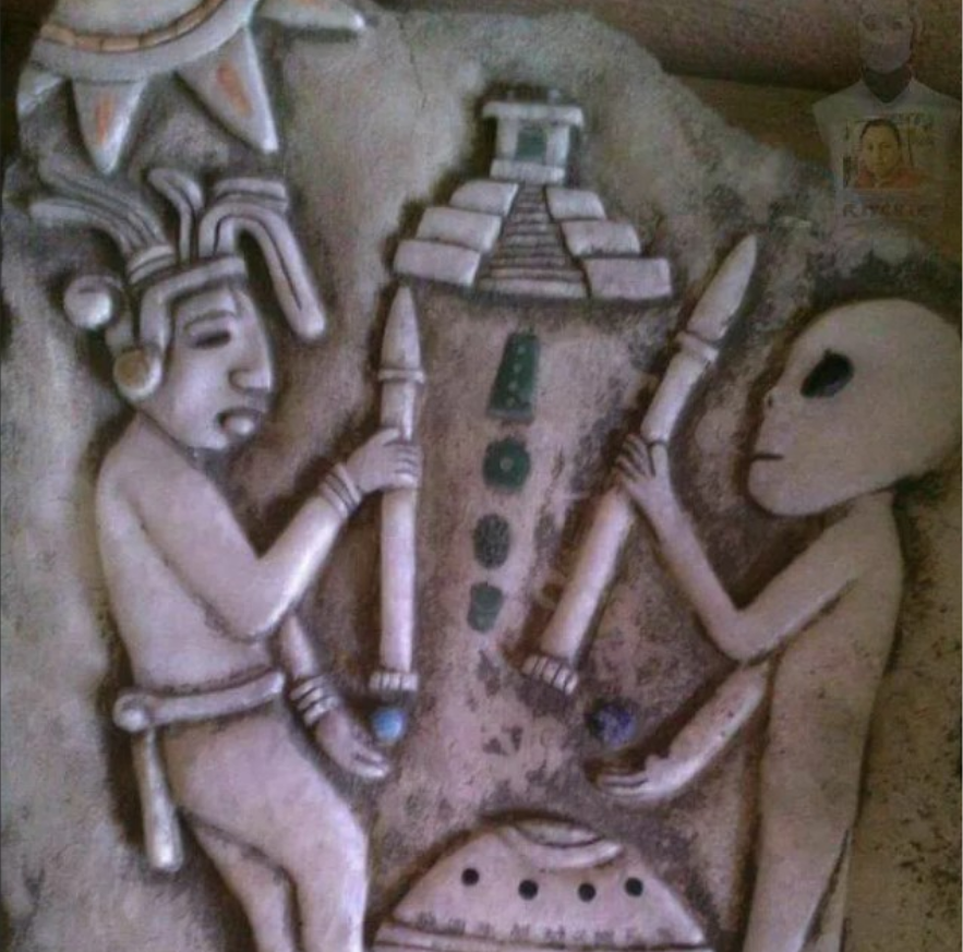 Gambar kuno yang membuktikan kedatangan alien di bumi.