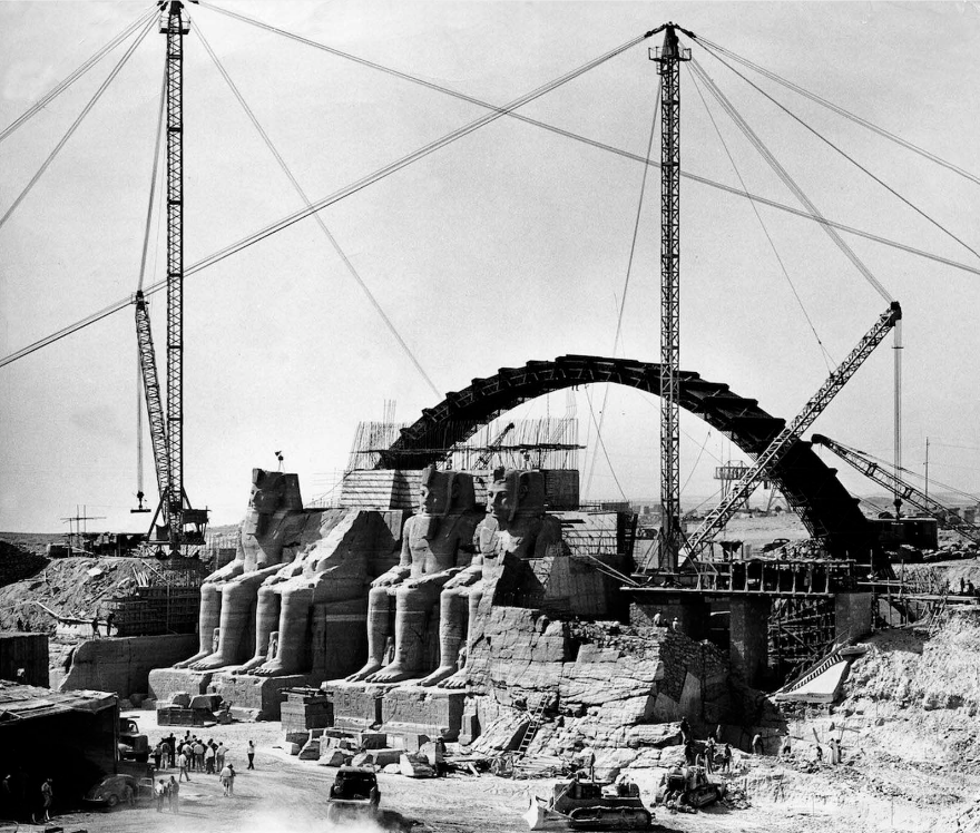 Proses pemindahan Kuil Abu Simbel.