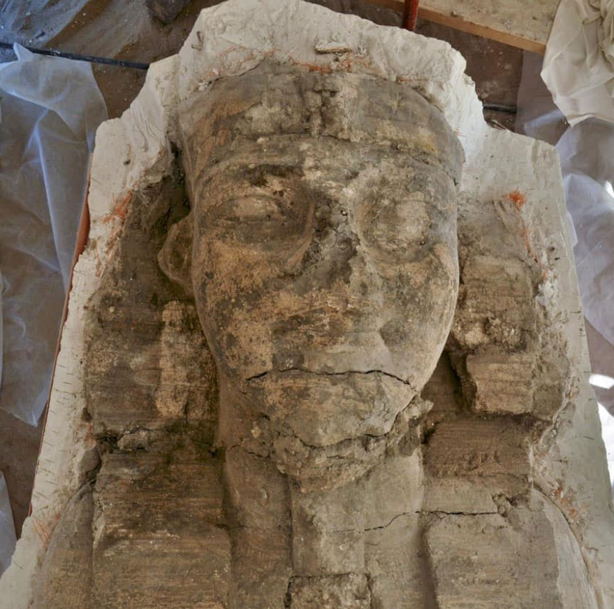 Patung Amenhotep III.