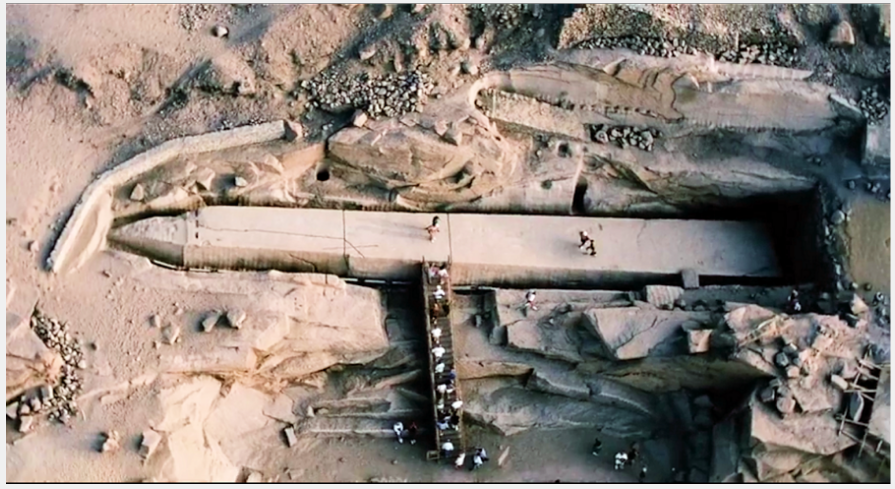 Obelisk Raksasa Aswan.