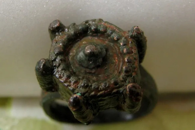 Foto cincin perunggu (livescience.com)