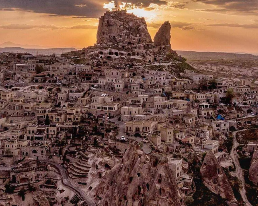 Derinkuyu: Kota Bawah Tanah Terbesar di Dunia yang Terletak di Cappadocia.