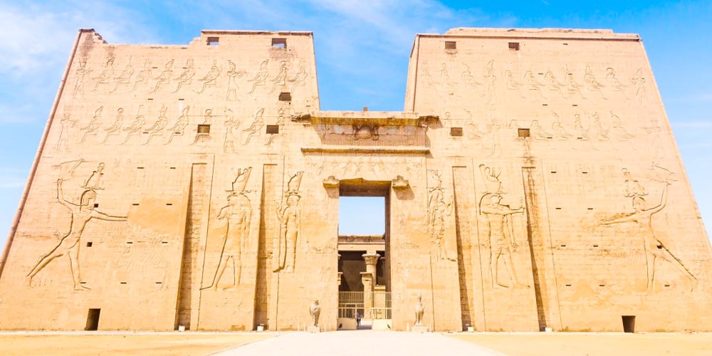 Foto Kuil Edfu (tripsinegypt.com)