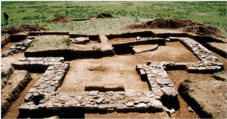 Makam Genghis Khan Ditemukan di Mongolia.