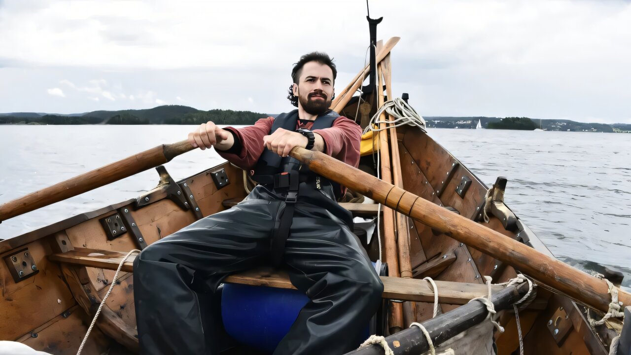 Arkeolog yang berlayar seperti Viking menemukan hal yang tak terduga