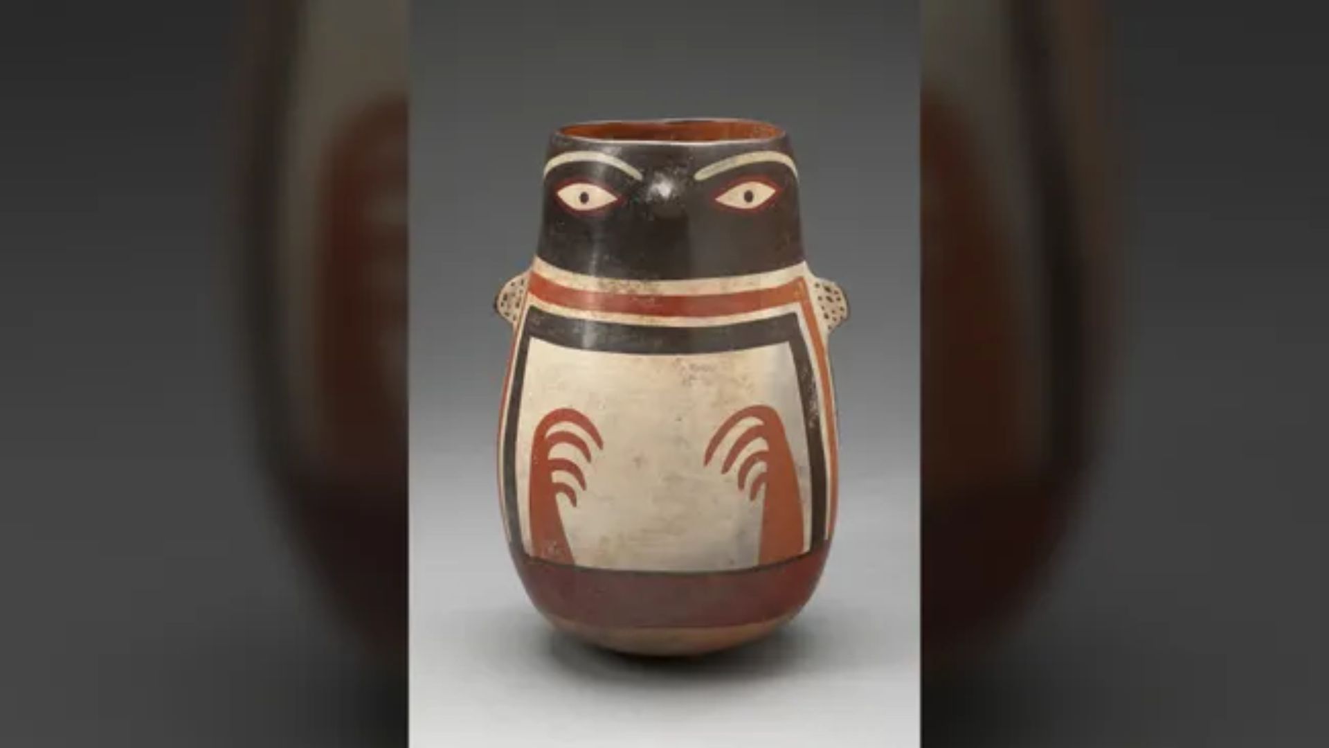 Bejana berbentuk penguin ini dari Peru dibuat oleh suku Nazca. (credit: Art Institute of Chicago (CC0))
