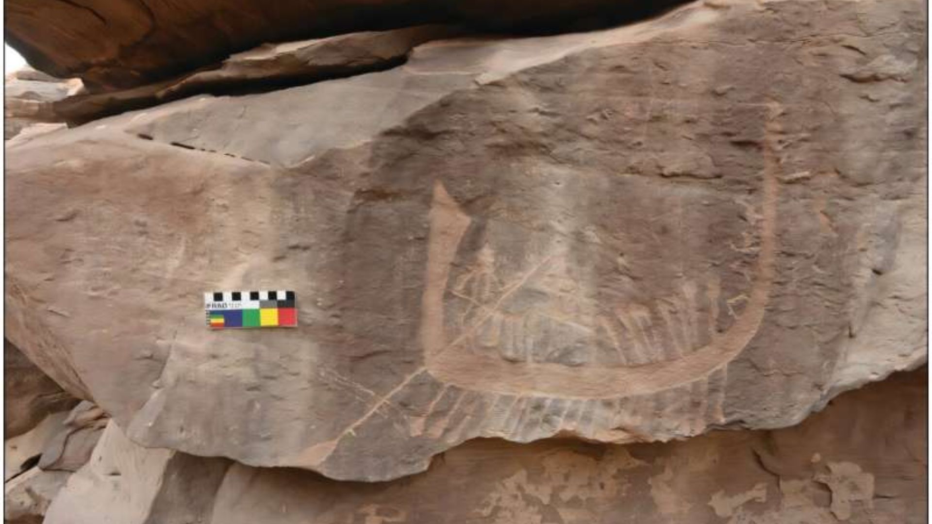 Ukiran batu perahu dari masa Protodynastic di Wadi Abu Subeira. (credit: Dorian Vanhulle, AKAP)