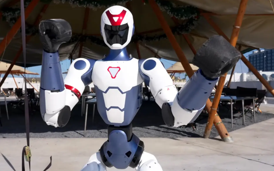 Robot Humanoid R1 yang baru dari Unitree.