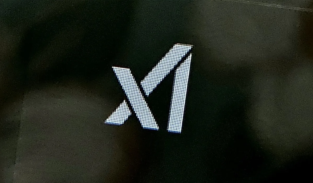X1 yang merupakan perusahaan teknologi milik Elon Musk.