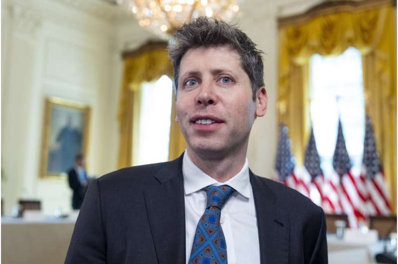 Sam Altman, CEO OpenAI, duduk sebelum pertemuan Gugus Tugas Gedung Putih tentang Pendidikan Kecerdasan Buatan di Ruang Timur Gedung Putih, Kamis, 4 September 2025, di Washington.