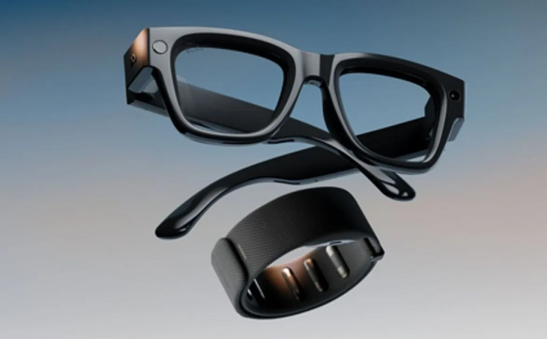 Ray-Ban Display.