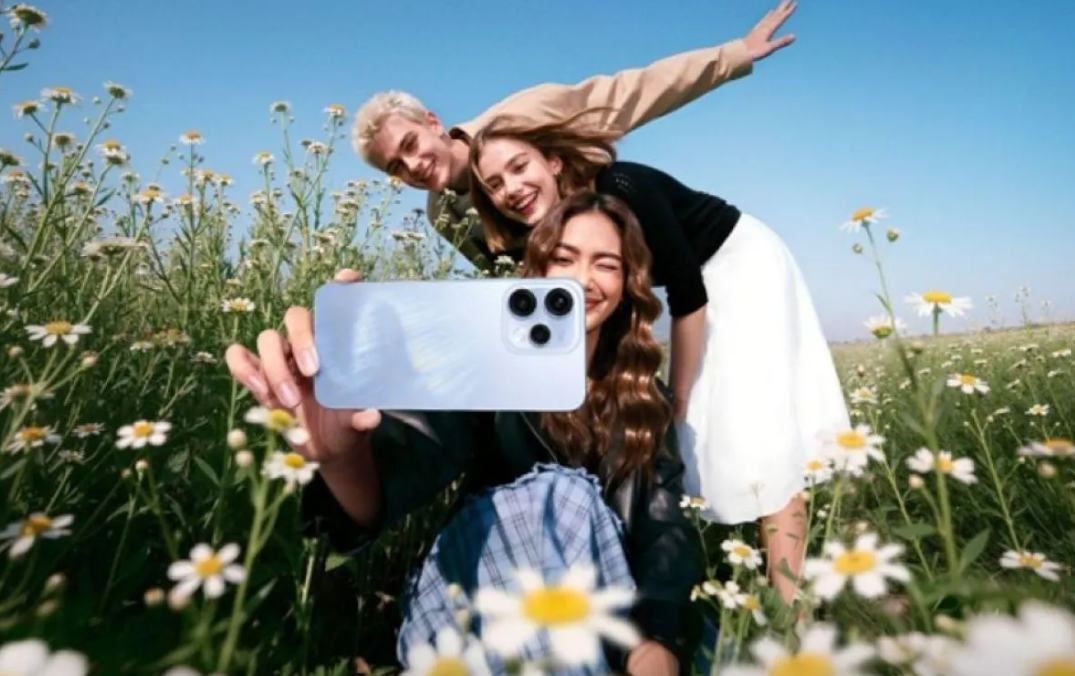 Oppo Reno15 Series hadirkan AI Motion Photo dan teknologi Border Stitching