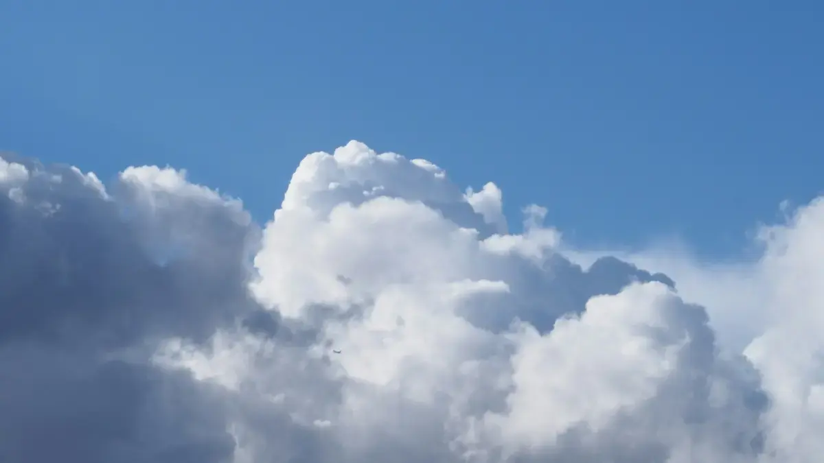 Ilustrasi, Langit cerah berawan