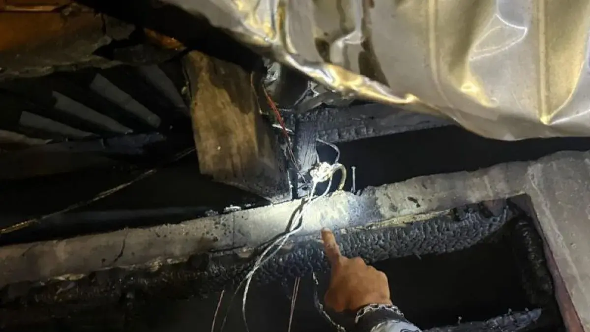  Kebakaran di Jalan JB Wenas Wamena, Kabupaten Jayawijaya, Rabu (22/4) malam. (Antara/HO-Humas Polres Jayawijaya)