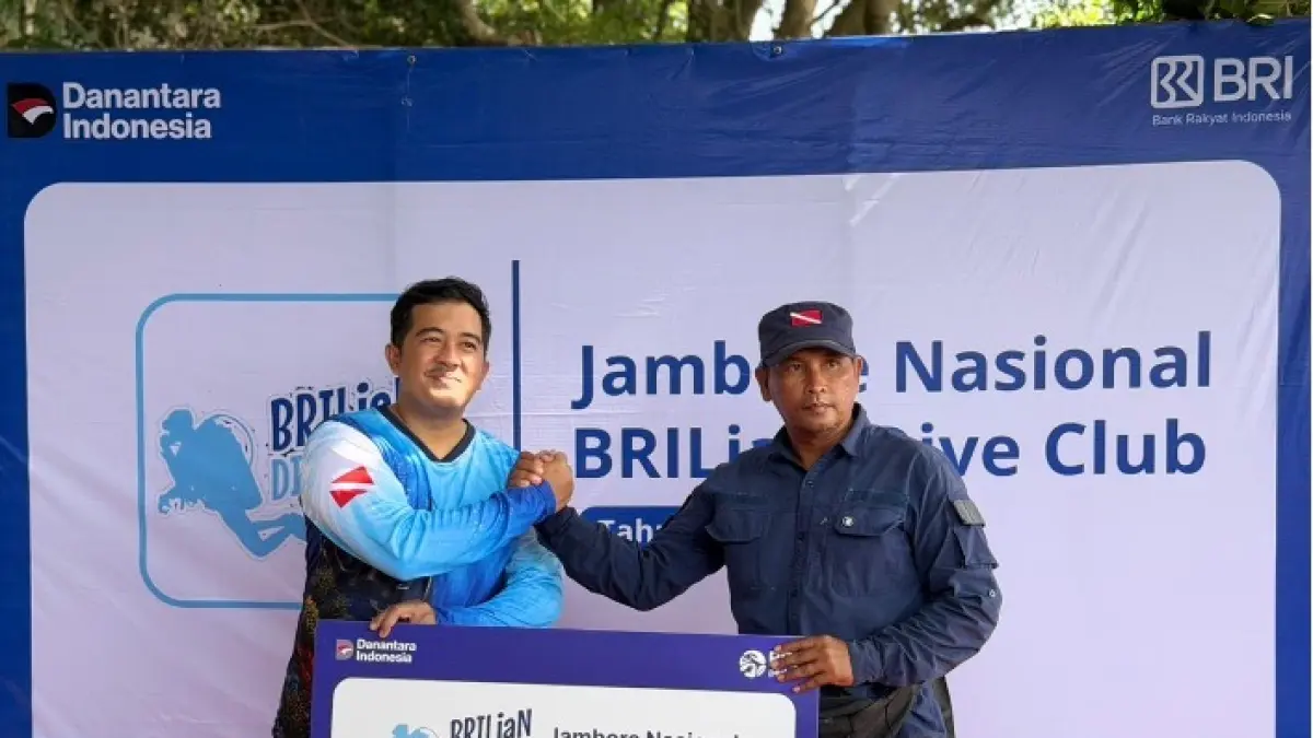 Pekerja BRI Lakukan Transplantasi Terumbu Karang di Perairan Kepulauan Sabang
