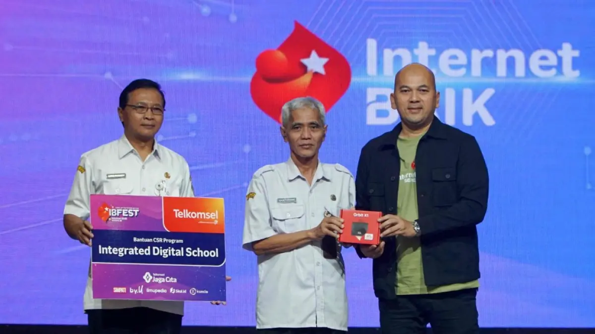 Telkomsel resmi menutup rangkaian Internet BAIK Festival (IBFEST) Series 10 di Surakarta (13/5). Mengusung tema “Level Up the Future with AI”, inisiatif ini menjadi wujud komitmen berkelanjutan dalam membangun generasi digital Indonesia yang cakap, aman, dan bertanggung jawab.