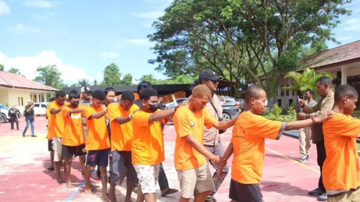 Polda Papua Barat Daya Ringkus 16 Tersangka Curanmor dan Begal di Sorong. (Antara)