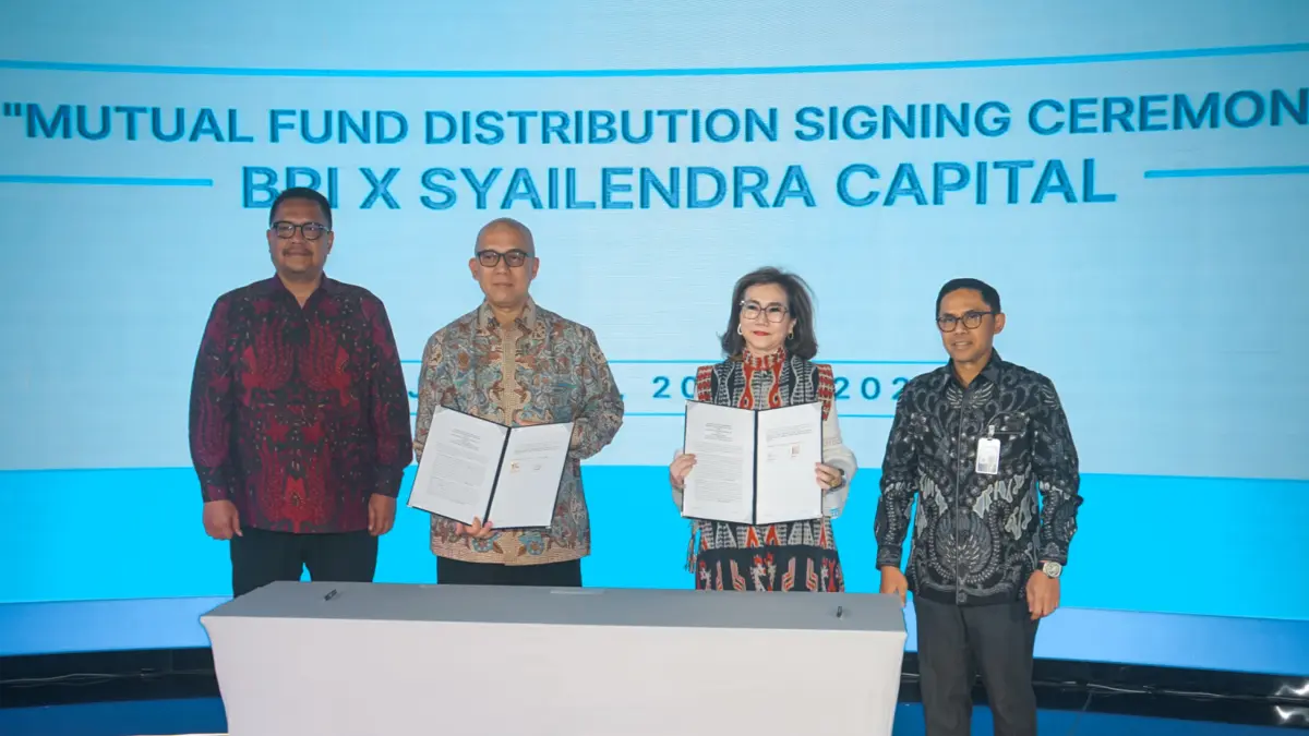“Mutual Fund Distribution Signing Ceremony” di Kantor Pusat BRI, Jakarta (20/5).