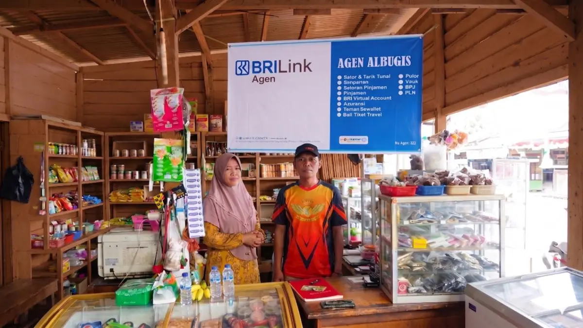 John Al Bugis memutuskan menjadi Agen BRILink guna membantu menghadirkan layanan perbankan yang lebih praktis bagi warga sekitar.