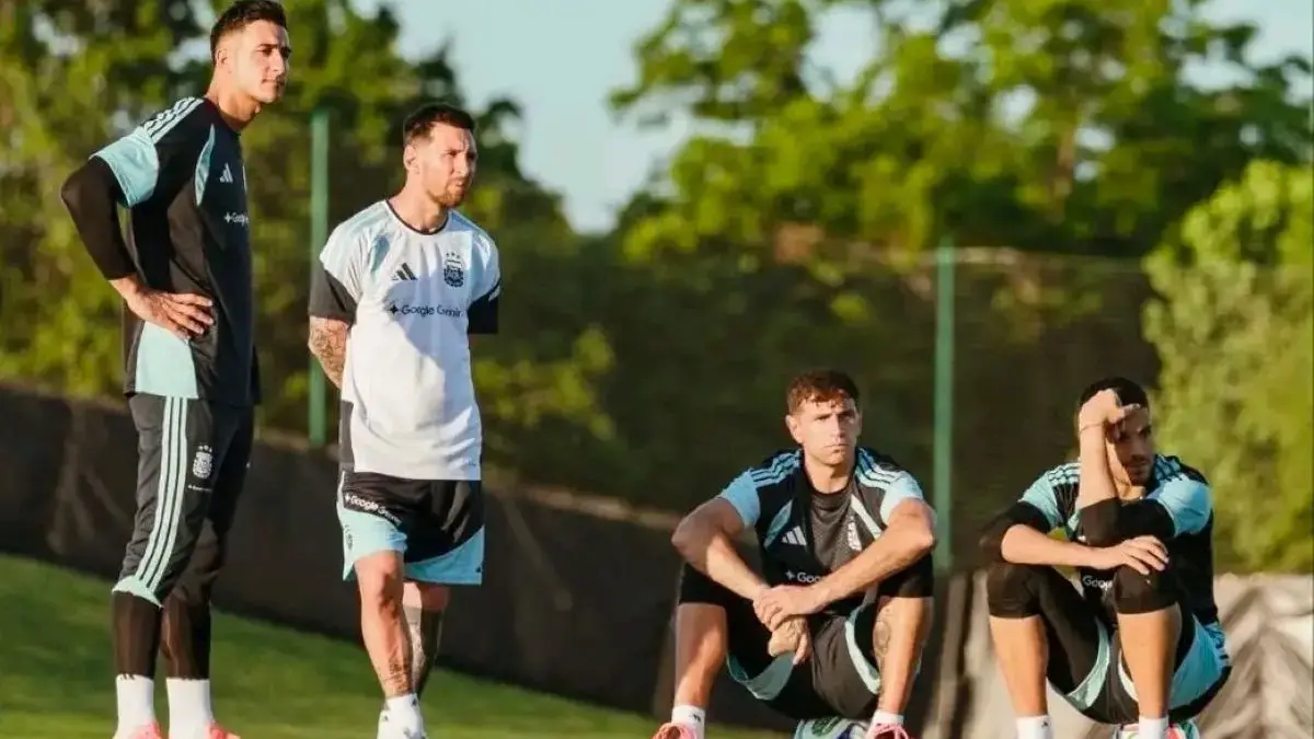 Mega bintang Lionel Messi berlatih bersama timnas Argentina. (Istimewa)