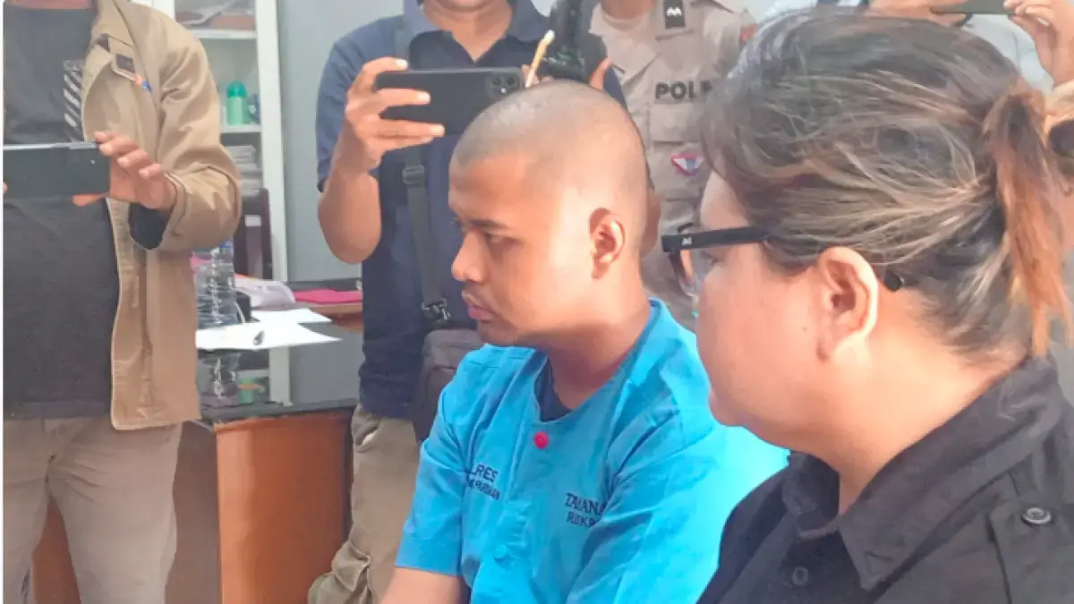 Satria Jhuwanda Putra alias Wanda, tersangka pembunuhan dan mutilasi terhadap Septi Ananda menjalani pemeriksaan di Mapolres Padangpariaman, beberapa waktu lalu.(POLRES PADANGPARIAMAN)