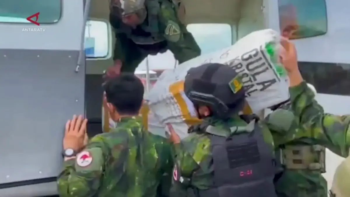 12 hari menembus medan sulit, TNI Habema berhasil salurkan bantuan kemanusiaan di Kabupaten Puncak. (Antara)
