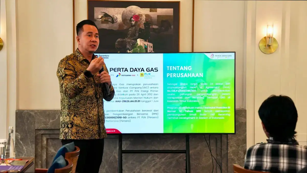 Sekretaris Perusahaan PT Perta Daya Gas, Ucok Charles Kairupan. (Nanda Prayoga/JawaPos.com)