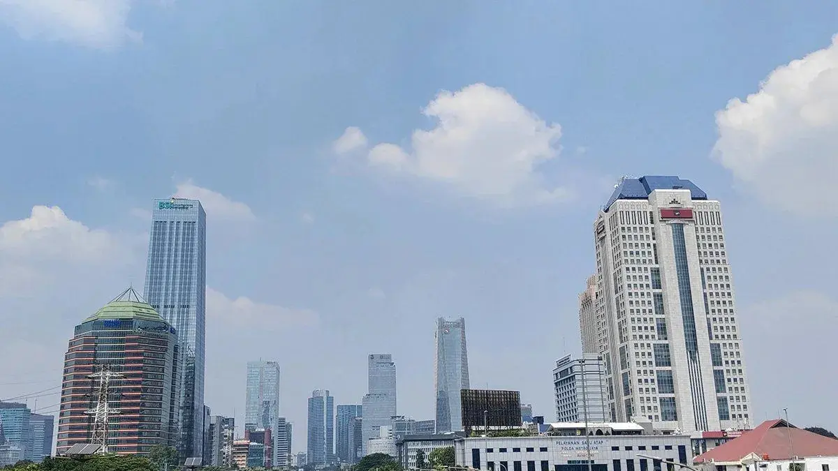 Ilustrasi - Langit cerah di wilayah Jakarta. (ANTARA/Ilham Kausar)