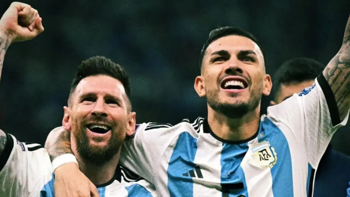 Leandro Paredes dan Lionel Messi. (Dok. Leandro Paredes)