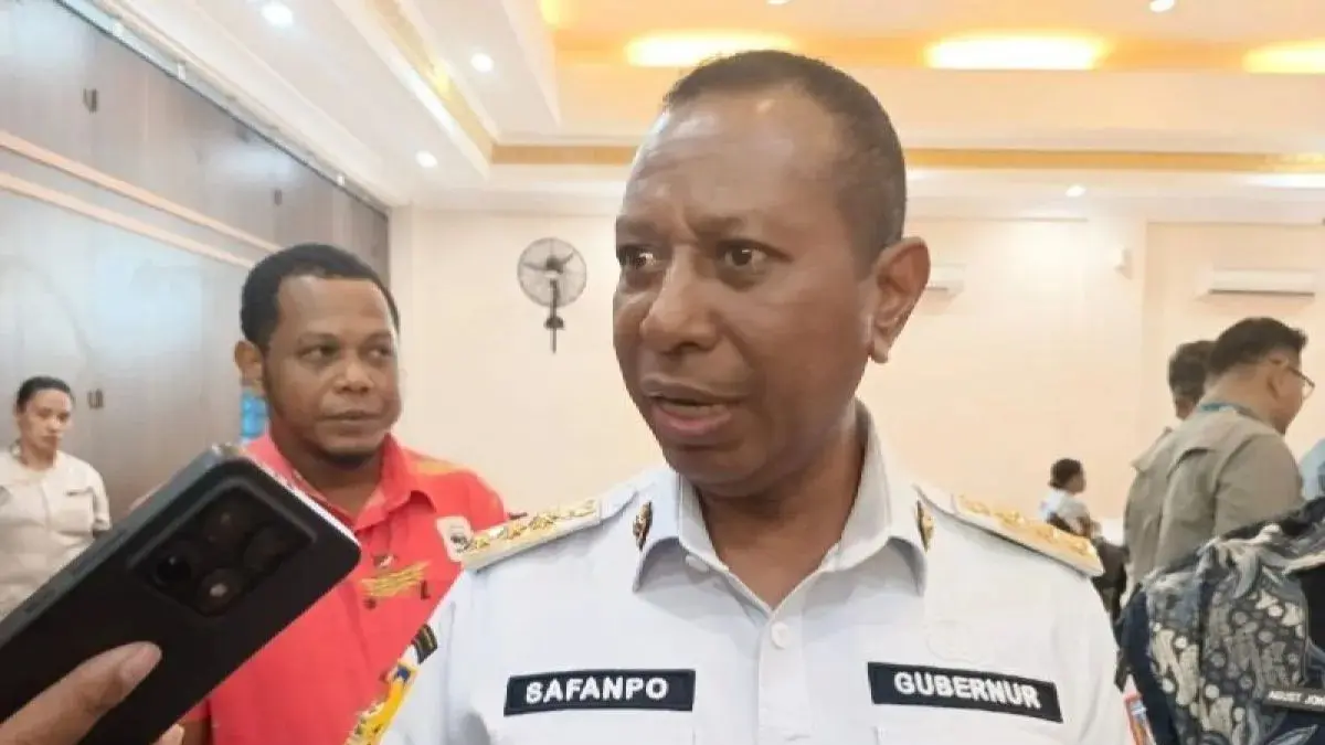 Gubernur Papua Selatan Apolo Safanpo. (ANTARA/HO-Pemprov Papua Selatan)