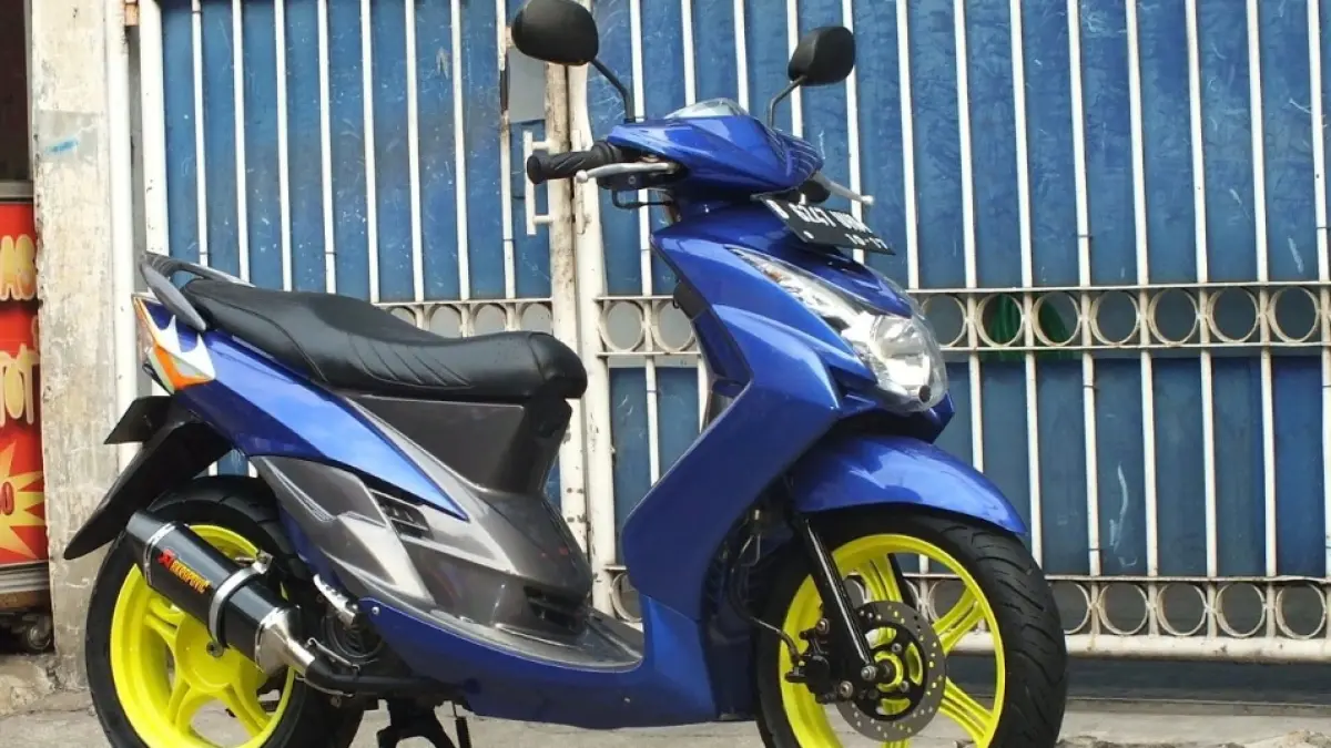 Ilustrasi motor matic yang sedang diparkir. (OLX)