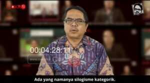 Tangkapan layar Ade Armando dalam saluran Channel YouTube Logika Ade Armando.
