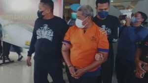 Fauzan (57),