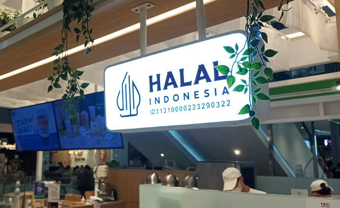 Teh Kombucha menjadi cukup digandrungi lantaran santer bermanfaat bagi kesehatan. Namun, kehalalan dari produk ini dipertanyakan lantaran hasil dari fermentasi yang menghasilkan alkohol. (Dery Ridwansah/JawaPos.com)