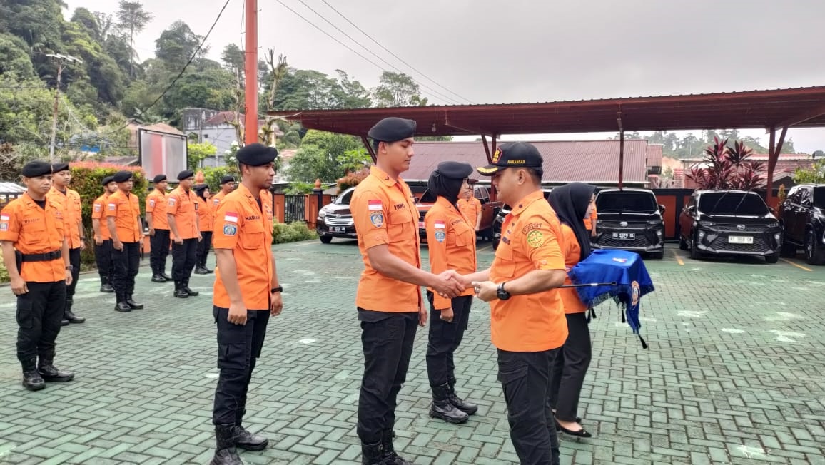 PENUTUPAN: Kepala Basarnas Tarakan Syahril memimpin penutupan operasi SAR Idulfitri. FOTO: BASARNAS TARAKAN