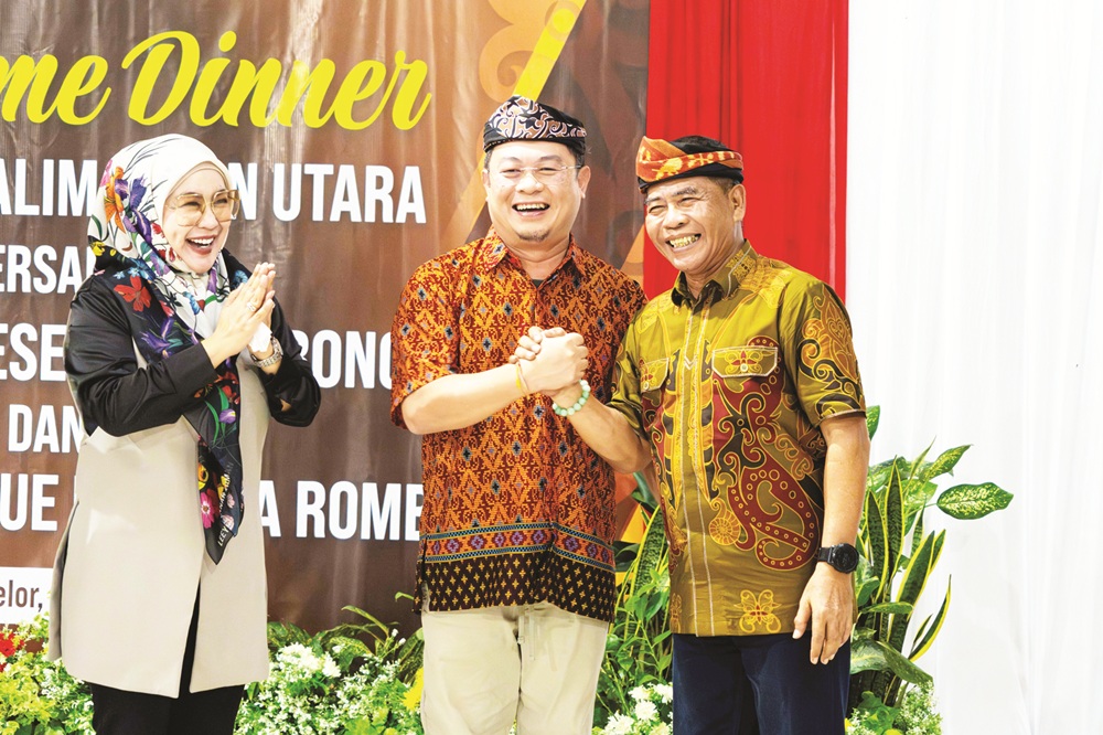 WELCOME DINNER: Gubernur Kalimantan Utara (Kaltara), Dr. (HC) H. Zainal A. Paliwang, M.Hum menyambut kedatangan PT. Global Eco Rescue (GER) Lestari dan WCT Berhad, bertempat di Pendopo Rumah Jabatan