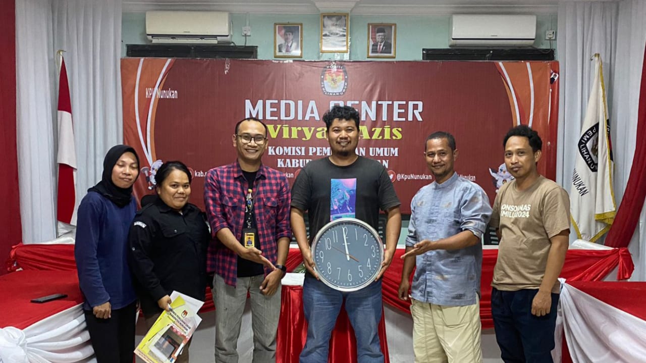 DITUTUP: KPU secara serentak menutup pendaftaran calon perseorangan pada pilkada 2024. FOTO: ASRULLAH/RADAR TARAKAN