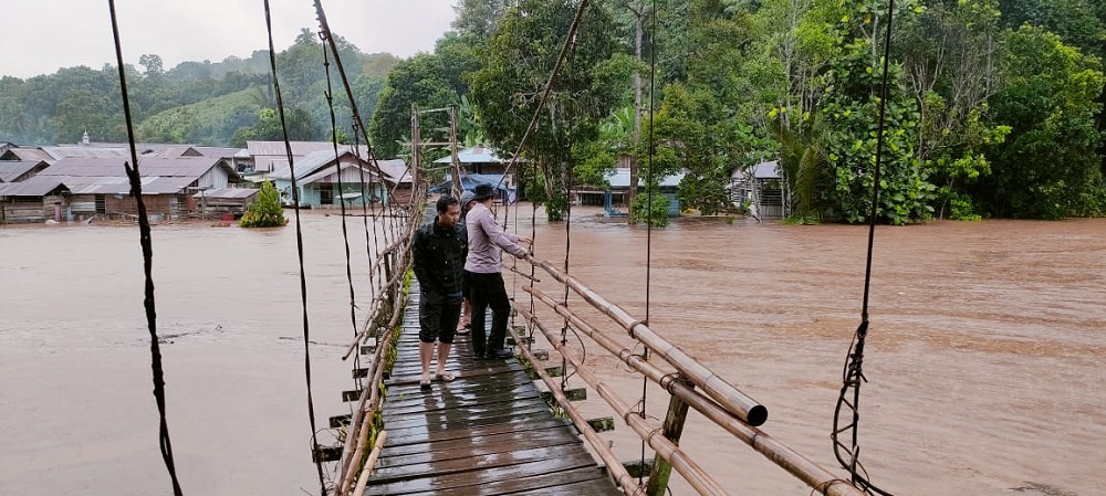 ISTIMEWA KALTARA: Rumah hanyut akibat dampak dari banjir yang terjadi di wilayah Kabupaten Malinau pekan kemarin.