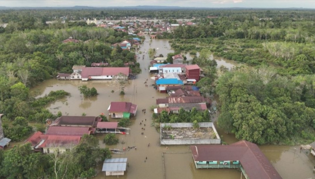 BANJIR: Kondisi banjir yang terjadi di Kutai Barat.