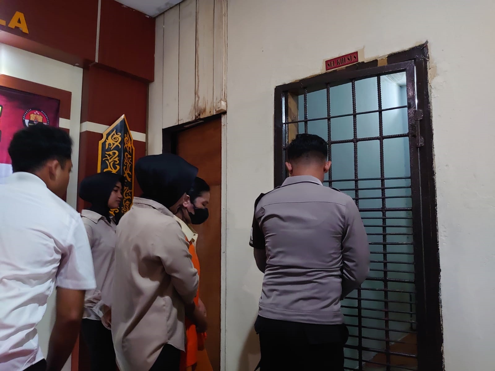 UNGKAP KASUS PEMBUNUHAN: Polsek Nunukan merilis pengungkapan dugaan kasus pembunuhan yang menimpa honorer, Kamis (27/6). FOTO: RIKO ADITYA/RADAR TARAKAN