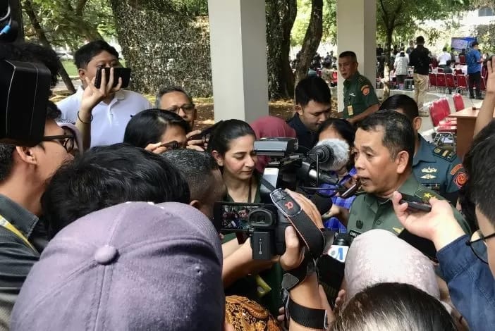 SAMPAIKAN PROGRES: Kapuspen TNI Mayjen TNI Nugraha Gumilar di depan wartawan. FOTO: Genta Tenri Mawangi/ANTARA